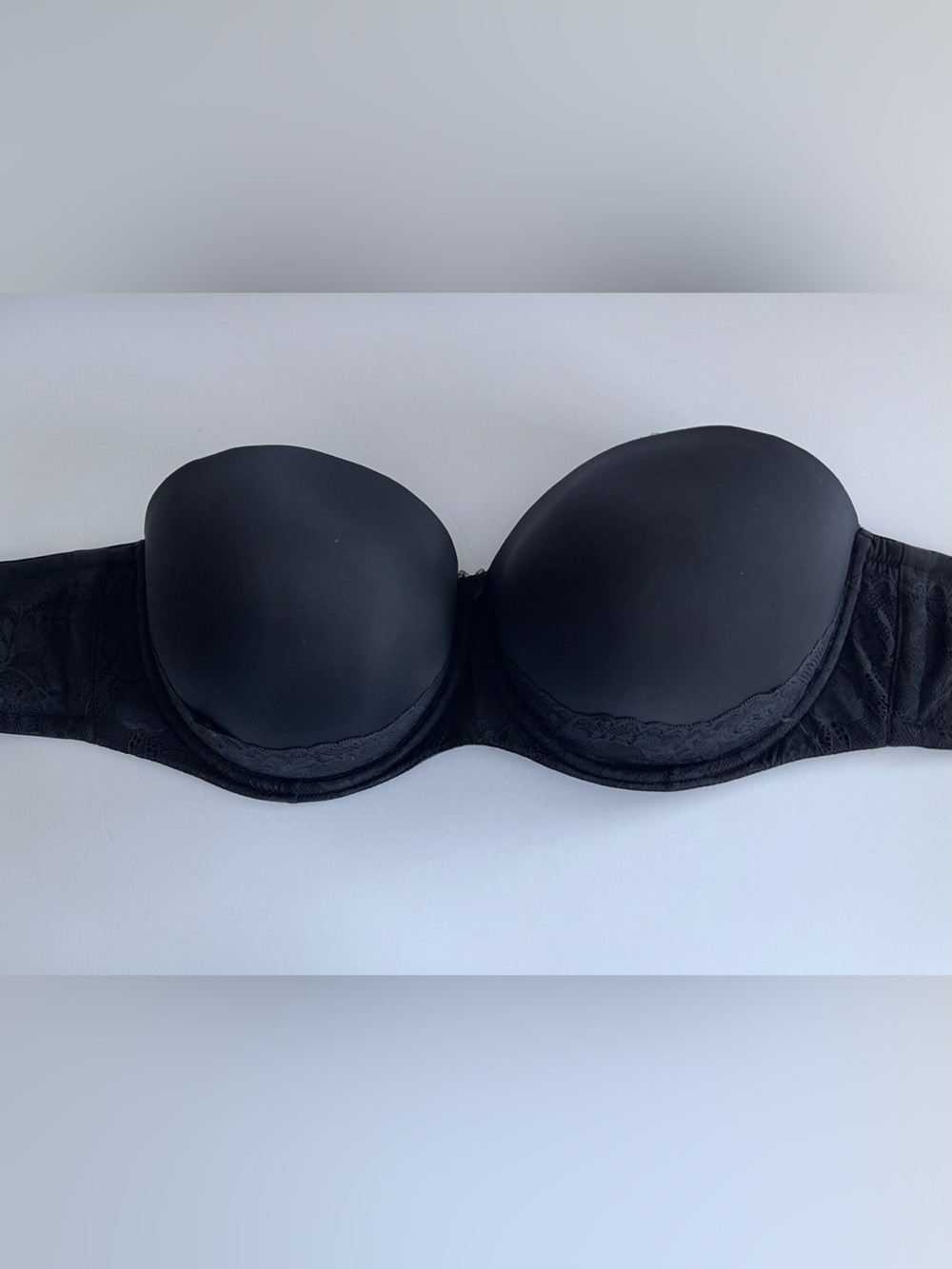 Torrid Strapless Push-Up Smooth Bra - Size 46DDD